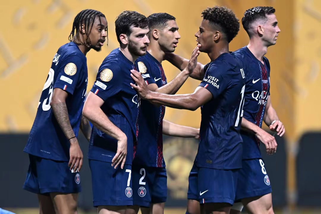 今夜塞维利亚备战意大利杯，复出首秀细节曝光，态度坚定，年轻球员得到机会(塞尔维亚女排vs意大利女排)